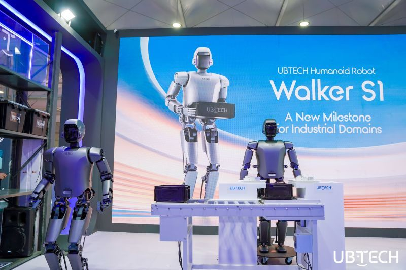 Huawei поможет усовершенствовать человекоподобных роботов UBTech