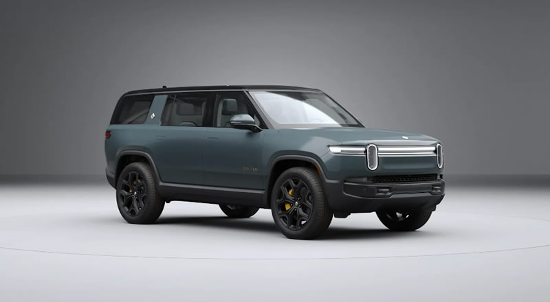 Электромобили Rivian научились кое-где ездить полностью без рук водителя